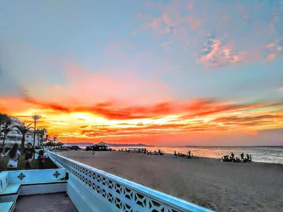 Appartamento Atico Exclusivo Denia Y Playa Esterno foto