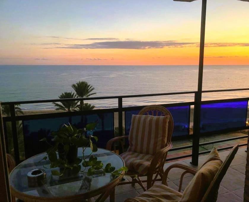 Appartamento Atico Exclusivo Denia Y Playa Esterno foto
